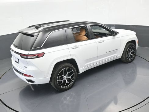 New 2025 Jeep Grand Cherokee Summit image 57