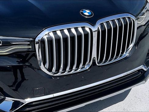 Used 2022 BMW X7 xDrive40i w/ Premium Package image 30