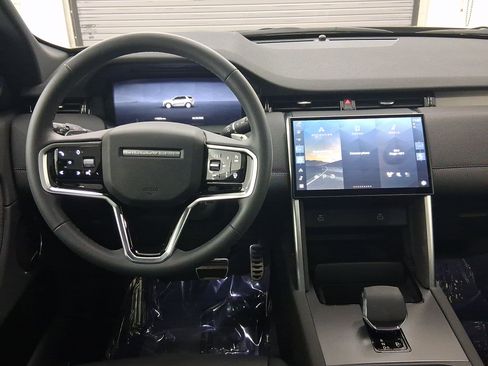 New 2025 Land Rover Discovery Sport Dynamic SE image 20
