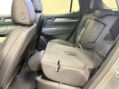 New 2026 GMC Terrain AT4 w/ LPO, Floor Liner Package image 21