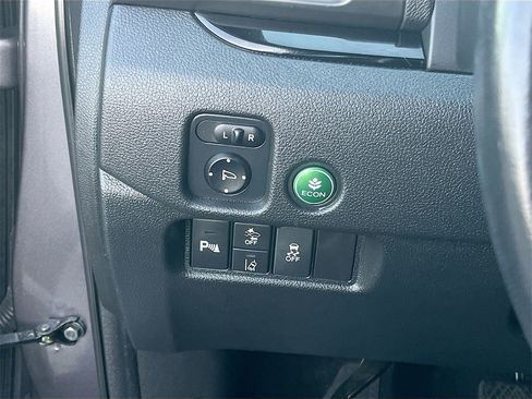 Used 2022 Honda Pilot Touring image 10