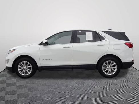 Used 2020 Chevrolet Equinox LT w/ Driver Convenience Package FWD image 2