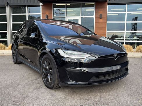 Used 2022 Tesla Model X AWD/4WD image 2