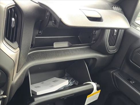 New 2026 Chevrolet Silverado 1500 W/T image 32