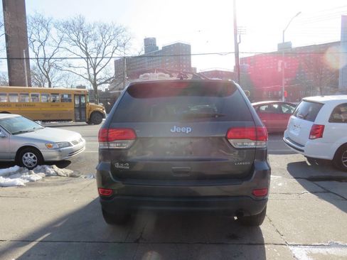 Used 2015 Jeep Grand Cherokee Laredo w/ Quick Order Package 23E image 8