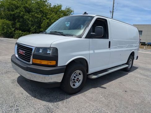 Used 2024 GMC Savana 2500 w/ Driver Convenience Package RWD image 5