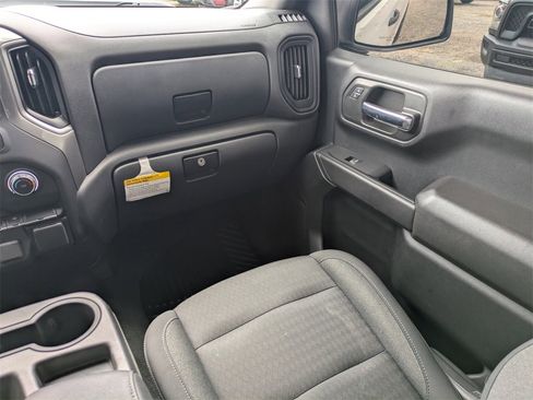 Used 2023 Chevrolet Silverado 1500 Custom image 16