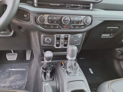 New 2025 Jeep Wrangler Sahara image 17