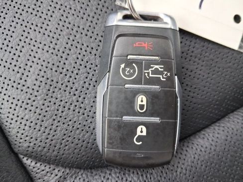Used 2020 RAM 1500 Laramie AWD/4WD image 26