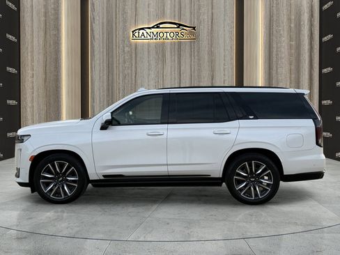 Used 2021 Cadillac Escalade Sport w/ Driver Assist Tech Package image 4