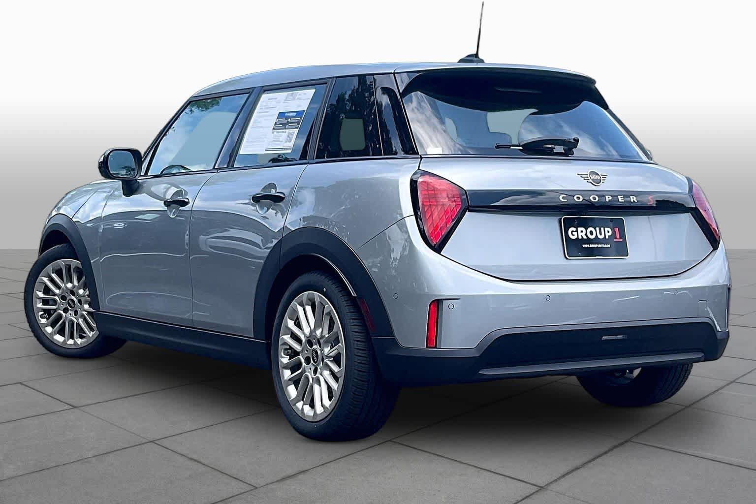 Used 2025 MINI Cooper S FWD image 7