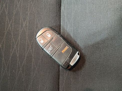 Used 2018 Dodge Durango SXT w/ Quick Order Package 2BB image 32