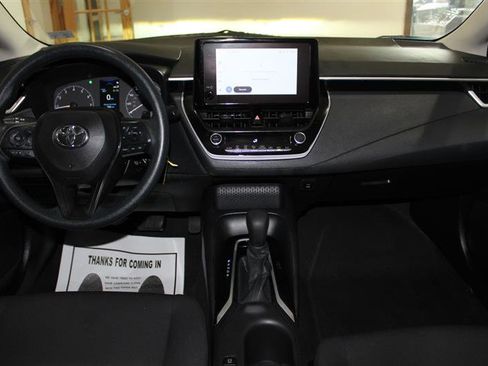 Used 2024 Toyota Corolla LE image 11