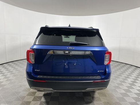 Certified 2021 Ford Explorer XLT w/ Equipment Group 202A image 6
