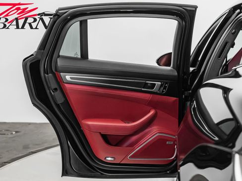 Used 2019 Porsche Panamera GTS image 42