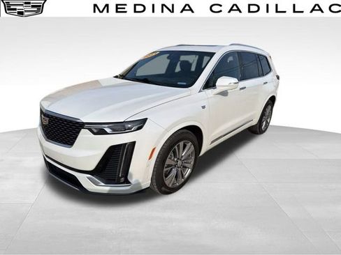 Used 2021 Cadillac XT6 Premium Luxury image 1