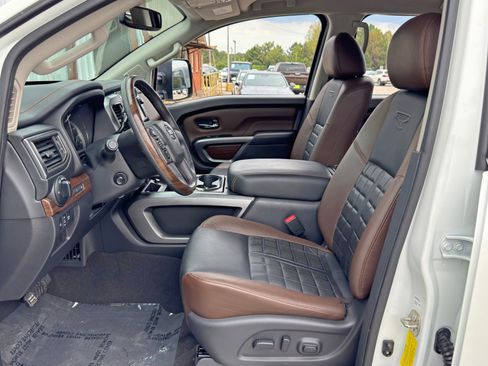 Used 2016 Nissan Titan Platinum Reserve image 14