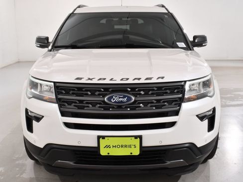 Used 2019 Ford Explorer XLT w/ Equipment Group 202A AWD/4WD image 3