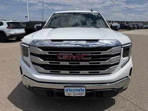 New 2026 GMC Sierra 1500 SLE w/ Preferred Package RWD image 4