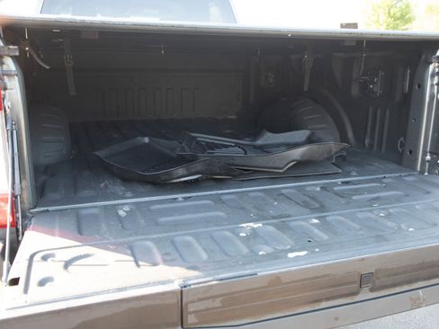 Used 2019 Ford F350 XLT w/ XLT Premium Package AWD/4WD image 16