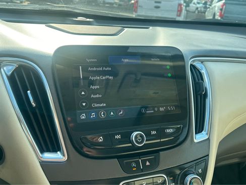 Used 2024 Chevrolet Malibu LT image 29