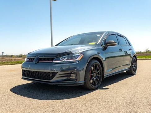 Used 2021 Volkswagen GTI Autobahn FWD image 3