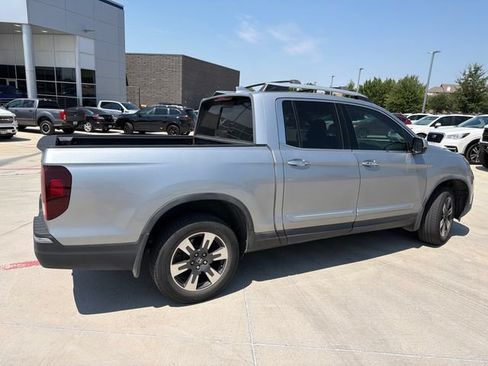 Used 2017 Honda Ridgeline RTL-E image 3