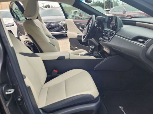 Certified 2024 Lexus ES 350 w/ Premium Package FWD image 22