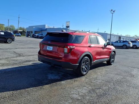 Used 2025 Ford Explorer ST-Line w/ ST-Line Street Pack AWD/4WD image 20