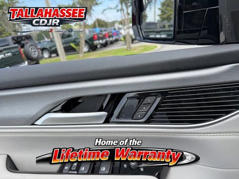 New 2026 Jeep Grand Wagoneer Limited AWD/4WD image 12
