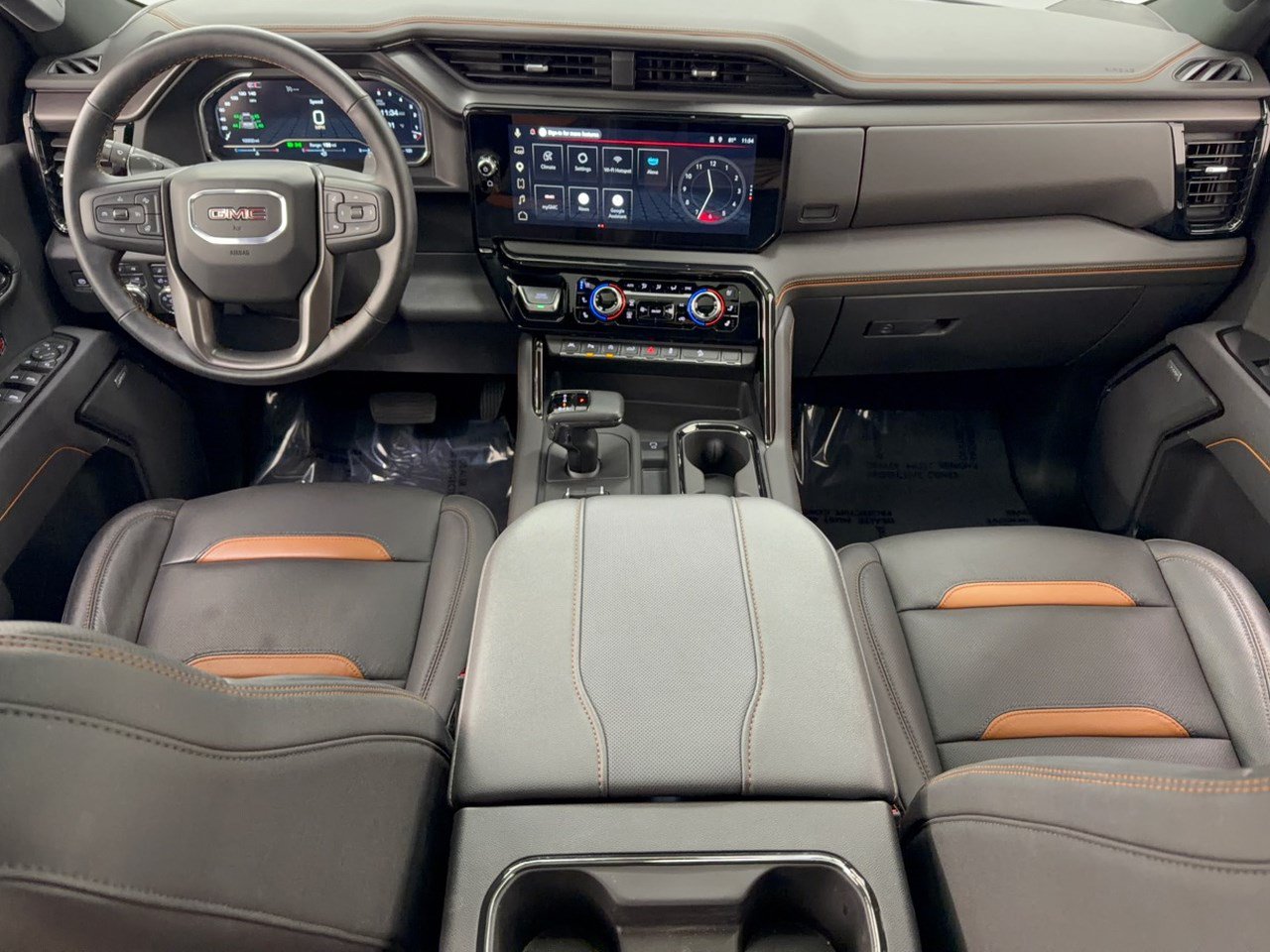 Used 2025 GMC Sierra 1500 AT4 w/ AT4 Premium Package AWD/4WD image 17