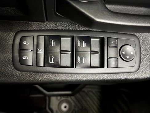 Used 2018 RAM 1500 Tradesman w/ Popular Equipment Group image 18