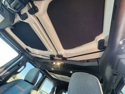 Used 2024 Jeep Wrangler Unlimited Rubicon w/ XTREMEE 35" Tire Package image 31