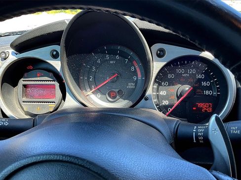 Used 2014 Nissan 370Z Touring w/ Sport Package image 19