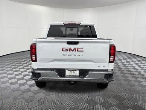 Used 2024 GMC Sierra 1500 SLE image 5