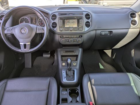 Used 2015 Volkswagen Tiguan R-Line image 16