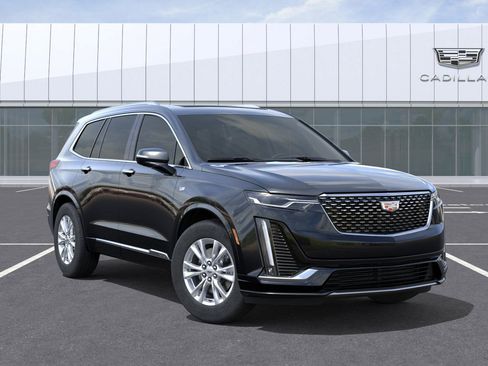 New 2025 Cadillac XT6 Luxury image 8