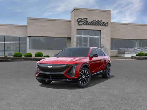 New 2025 Cadillac Lyriq Sport image 8