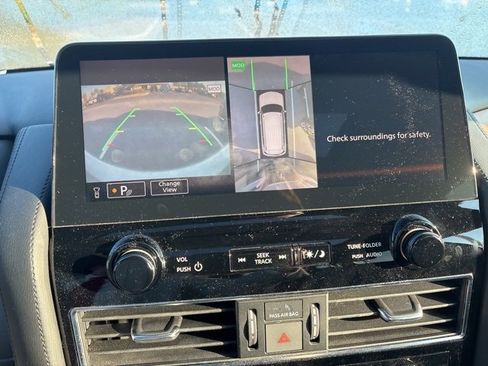 Used 2023 Nissan Armada SL w/ Cargo Package image 8