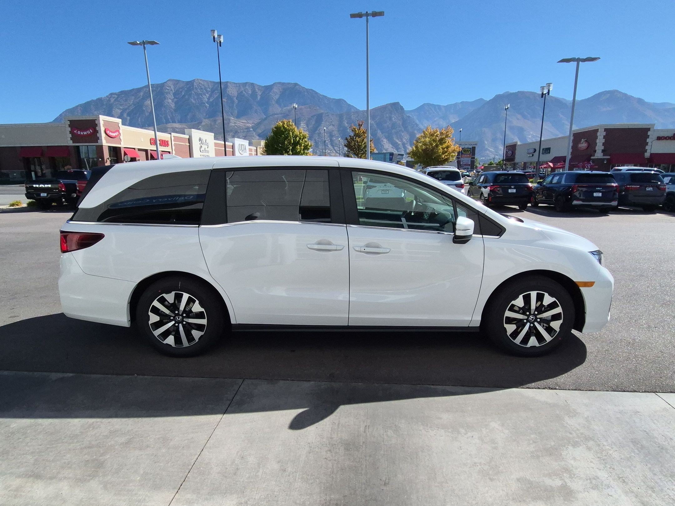 New 2027 Honda Odyssey EX-L image 2