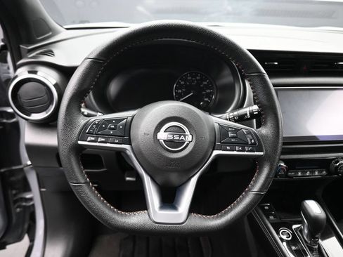 Used 2023 Nissan Kicks SR FWD image 14