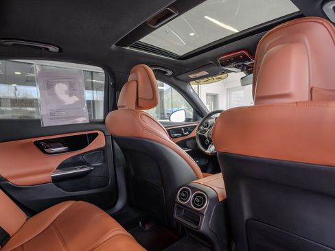 Certified 2024 Mercedes-Benz C 300 Sedan image 27