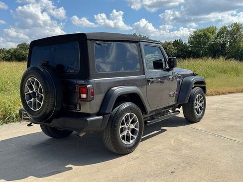 Used 2024 Jeep Wrangler Sport S image 16
