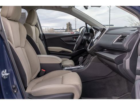 Used 2025 Subaru Ascent Premium w/ Premium Package image 11