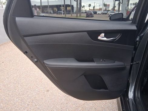 Used 2024 Kia Forte GT-Line image 16