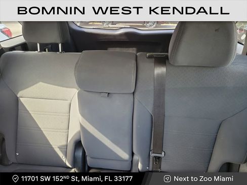 Used 2019 Kia Sorento LX image 12