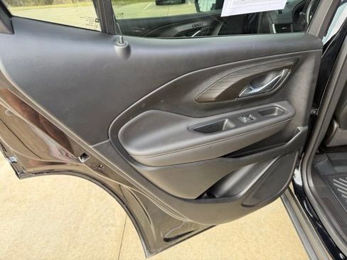 Used 2022 GMC Terrain SLT image 14