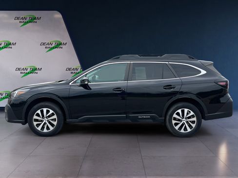 Used 2020 Subaru Outback Premium image 5