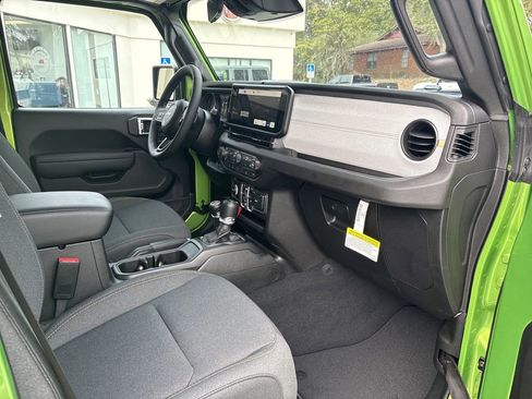 New 2026 Jeep Wrangler Unlimited Sport AWD/4WD image 31