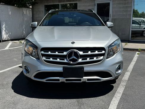 Used 2018 Mercedes-Benz GLA 250 4MATIC w/ Premium Package image 2